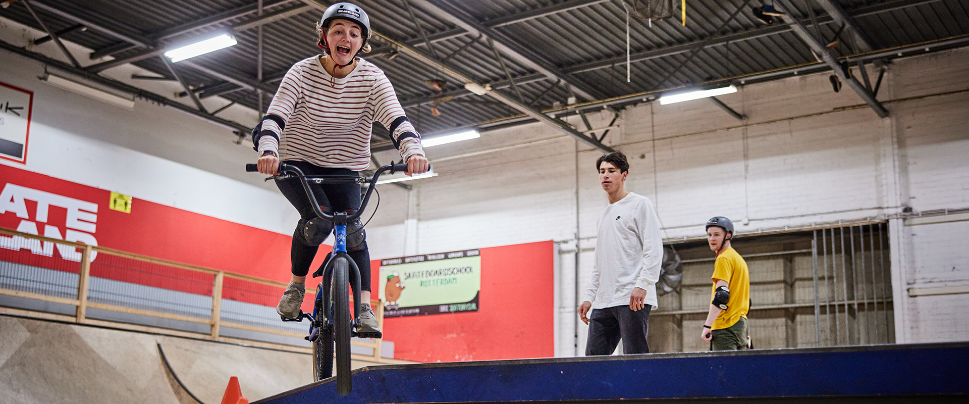 Julia op de BMX